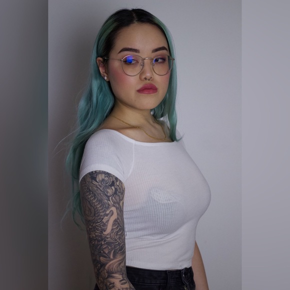 White Ribbed Crop Top - Picture 2 of 4